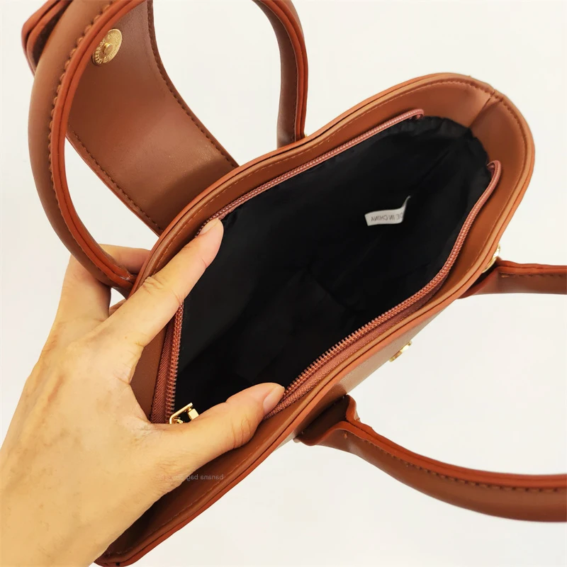 Imagem -05 - Bolsas de Concha Coreanos Vintage para Mulheres Bolsas e Carteiras Designer de Luxo 2023 Novo em pu com Alça Superior Pequena Bolsa Mensageiro de Ombro Casual Alta Qualidade Transporte Rápido Chegou