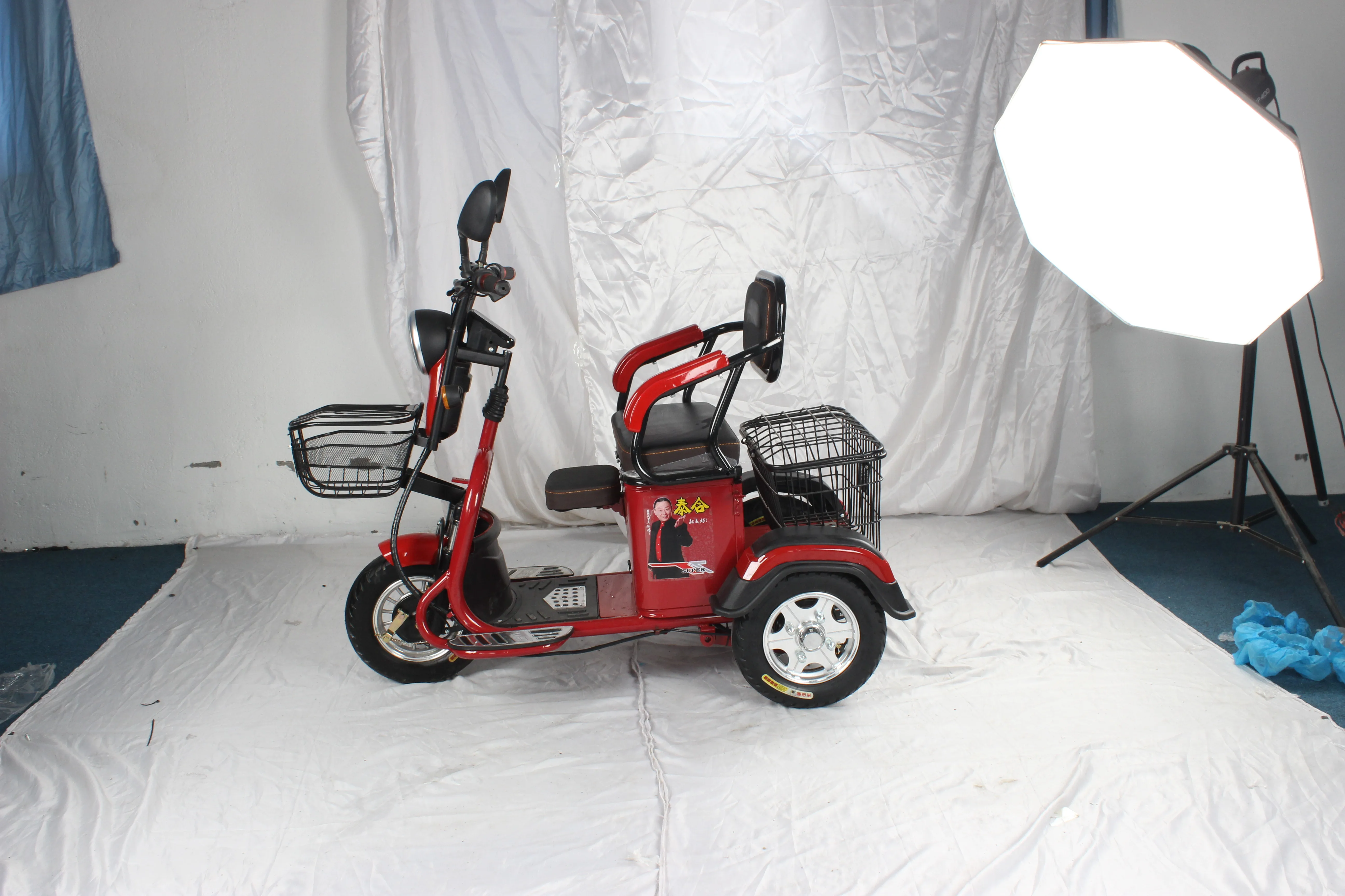 دراجة ثلاثية العجلات الكهربائية الفاخرة دراجة ثلاثية العجلات بمحركات بيع جيد دراجة ثلاثية العجلات الكهربائية للبالغين مركبات الطاقة الجديدة #2