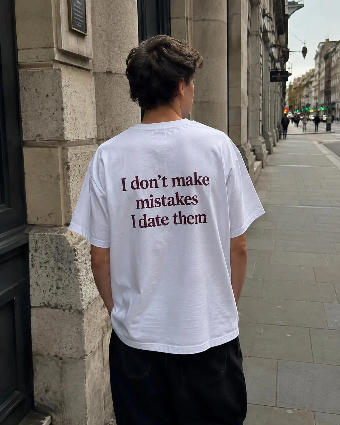 Hochwertiges T-Shirt, modischer Trend, lässig, bequem, Retro-Stil, „I Don't Make Mistakes I Date Them“-T-Shirt | Lustiges sarkastisches T-Shirt – Detail 6