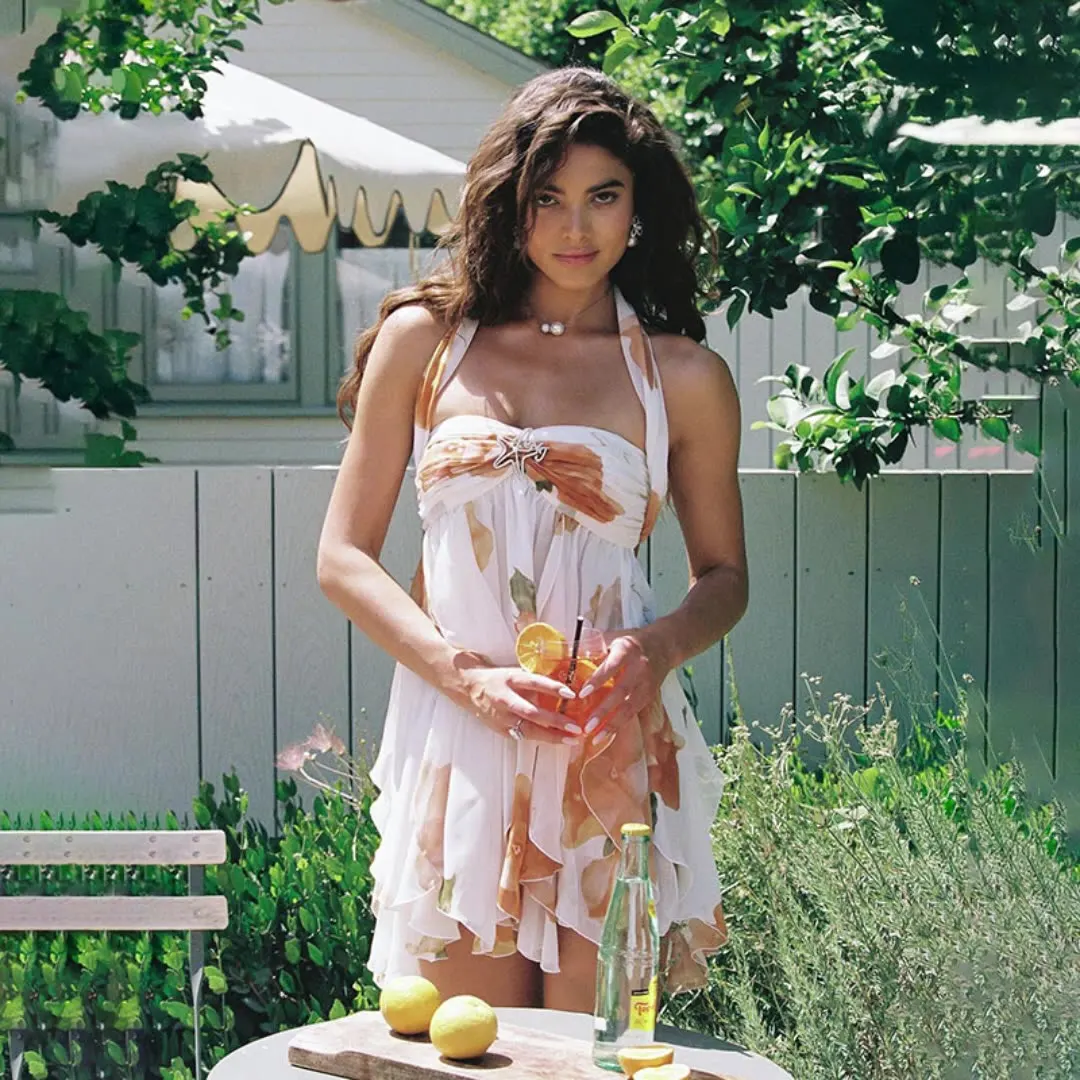 فستان نسائي صيفي قصير مثير بدون أكتاف مطبوع فساتين قصيرة مثبتة على الرقبة قميص أبيض سلم Coquette ملابس Y2k غير رسمية