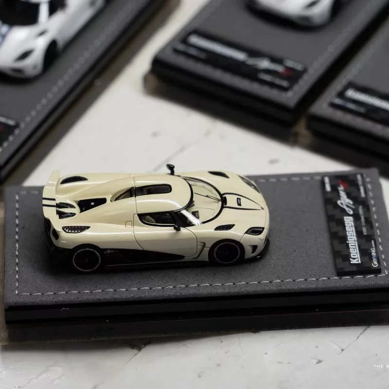 

GRN 1:64 Agera R die-cast simulation resin car model, boy Christmas gift toy, adult collectible display item.