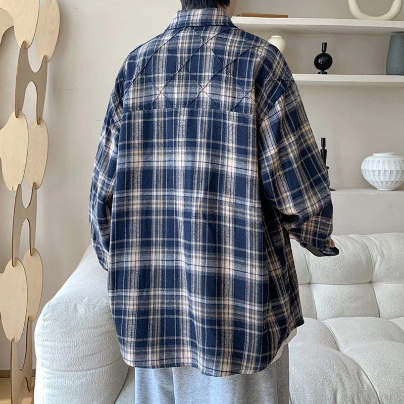 Autumn Long Sleeved Shirt Men Retro Plaid Shirt Men Streetwear Korean Loose Casual Shirts Mens Vintage Shirts Large Size 5XL