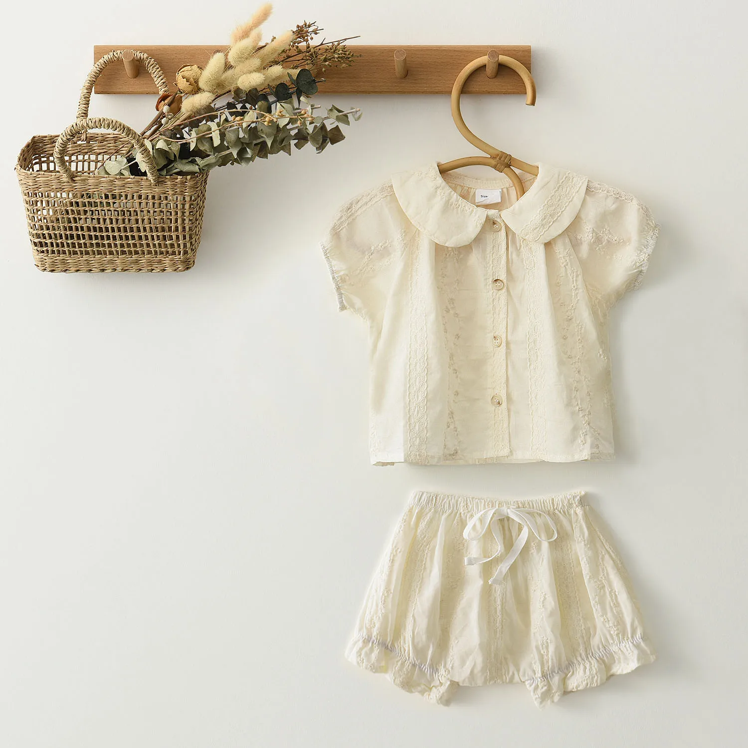 Summer Baby Girl Clothing Set Fashion Lace Toddler Girl Blouse and Shorts 2 Pcs Baby Girls Suits Lace Tee Set Baby Girl Clothes