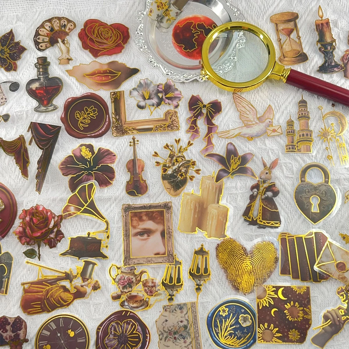 

50 Pieces of Vintage Gold-Stamped Transparent Stickers, European Fairy Tale Style, Rose and Violin Patterns, Decorative Stickers for Journals
