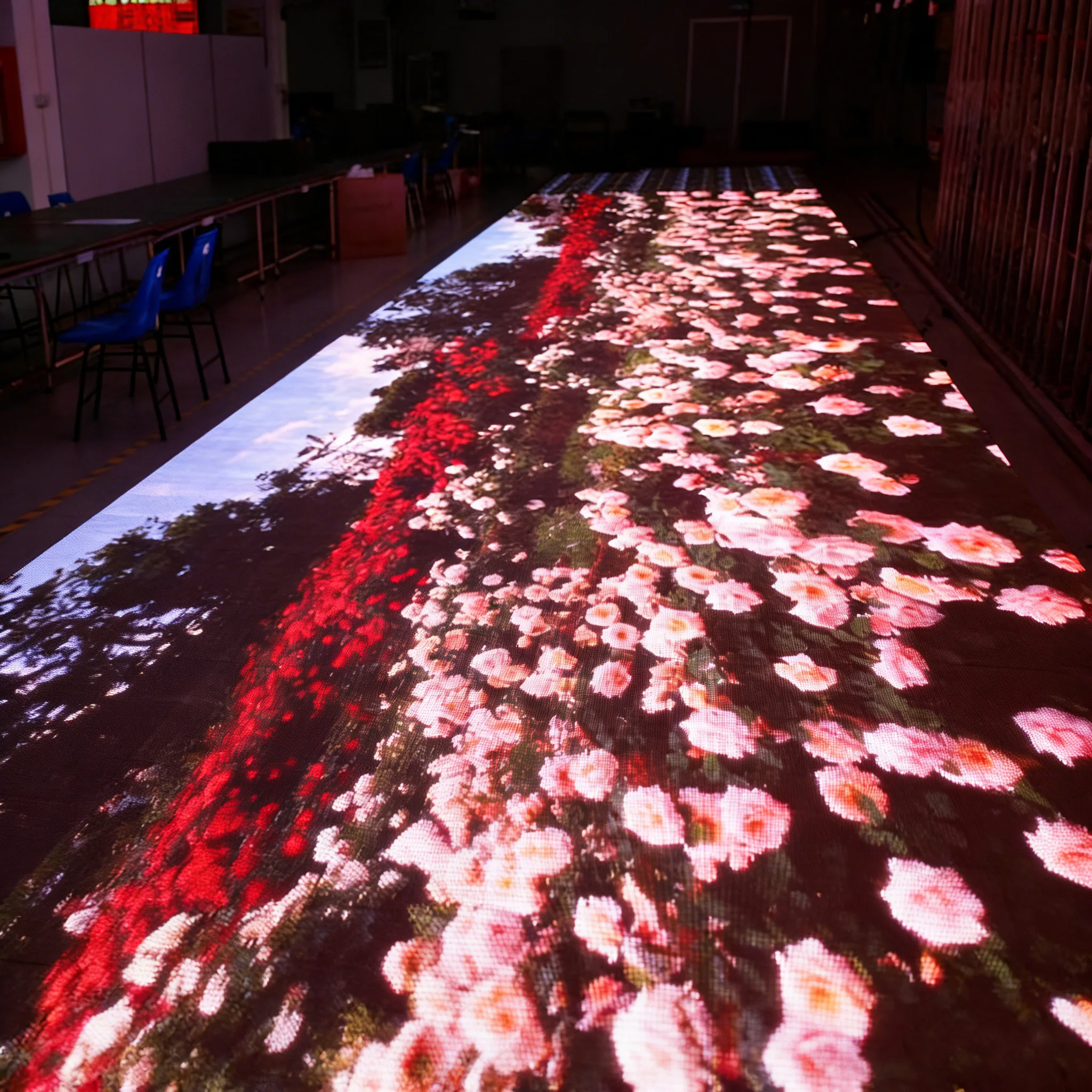 2025 Factory Wholesale Custom Waterproof Gravity Sensing Floor Tile ScreenHigh-intensityFootTrafficHuman-ScreenInteraction