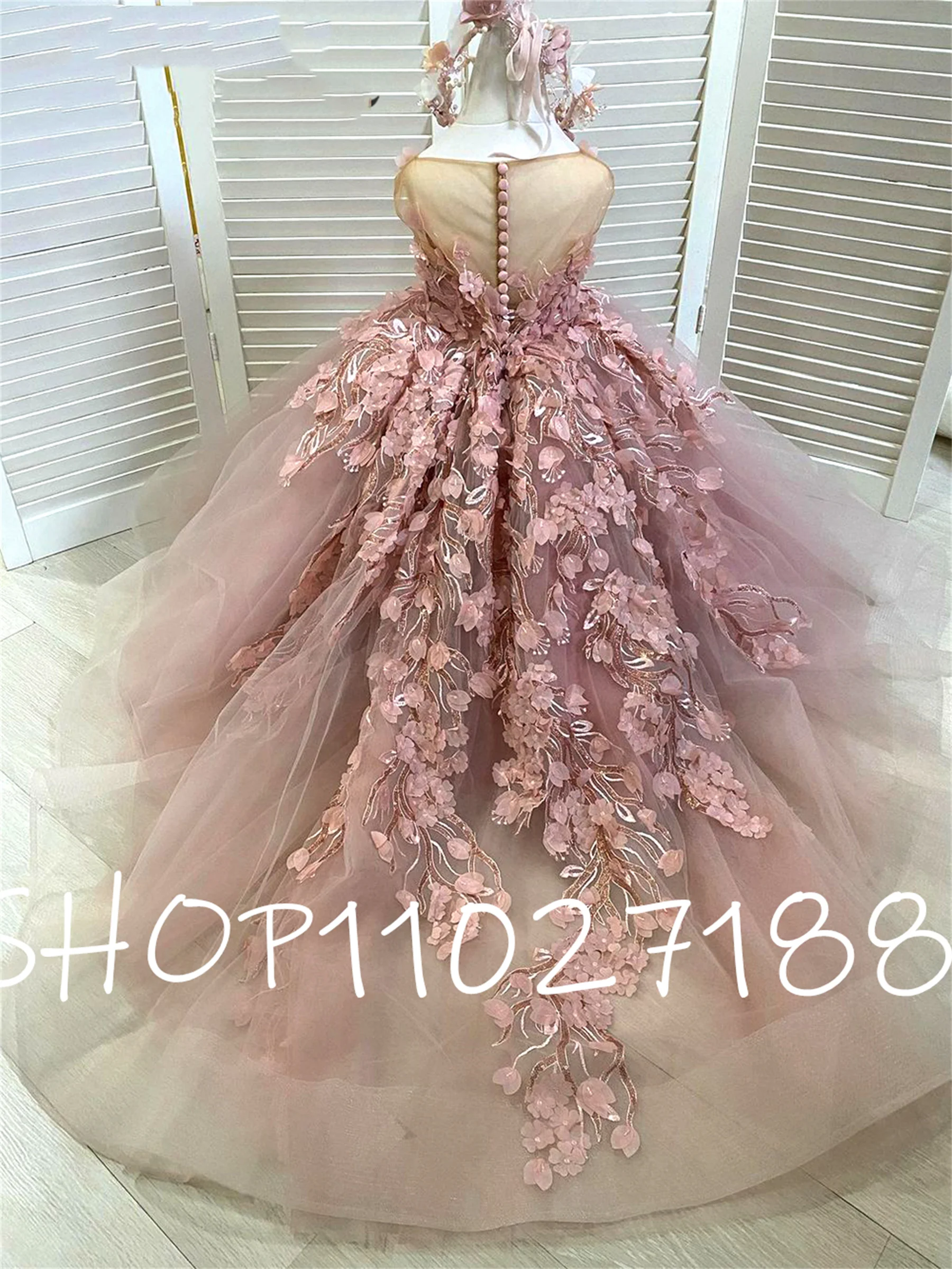 Abiti da ragazza di fiori in pizzo Tulle Puffy Girl Princess Dress senza maniche Long Girl Wedding Party Dress Child Dress Baby Girl Dress