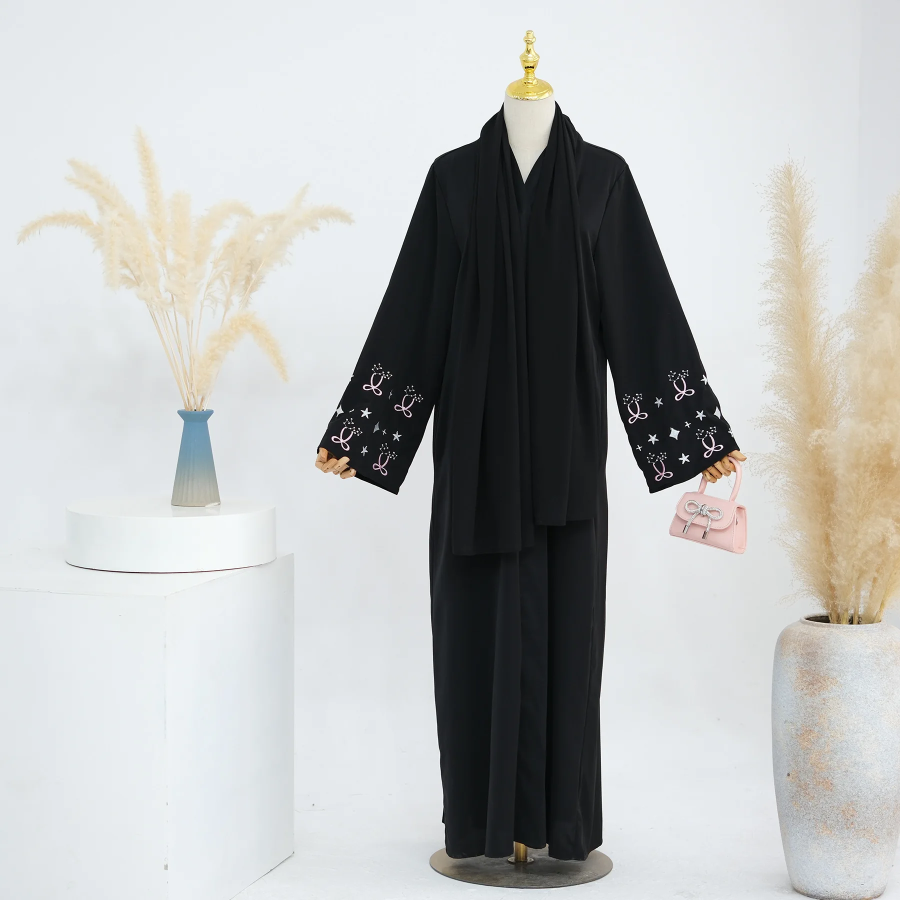 

Luxury Black Embroidery Muslim Dress Abaya Women Ramadan Eid Modest Dubai Arabic Kaftan Dresses Caftan Marocain Femme Musulmane