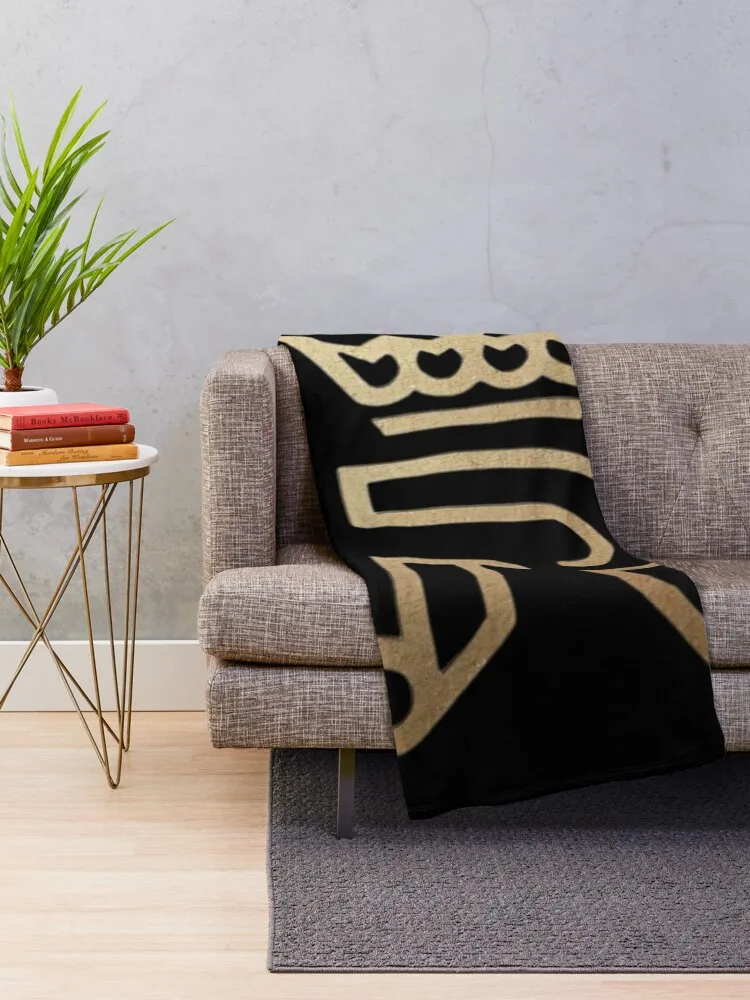 Golden Royal Monogram 'R' with Crown - Regal Design Throw Blanket Blankets Sofas Of Decoration Sleeping Bag for sofa Blankets