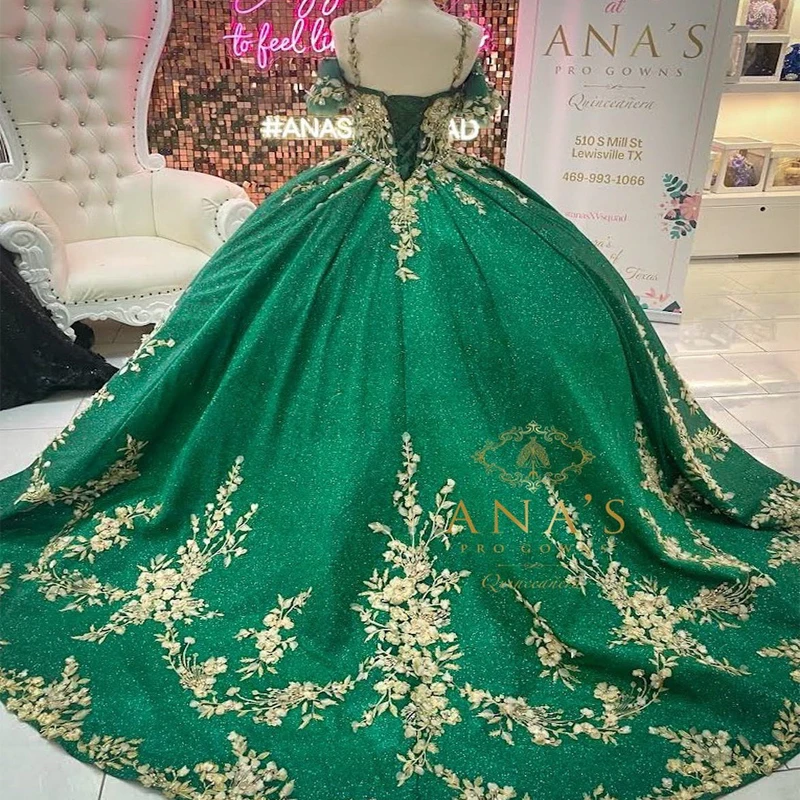 

Glittering Green Quinceanera Dresses Ball Gown Gold Lace Appliques Beading Formal Princess Vestidos De 15 Anos Corset Back