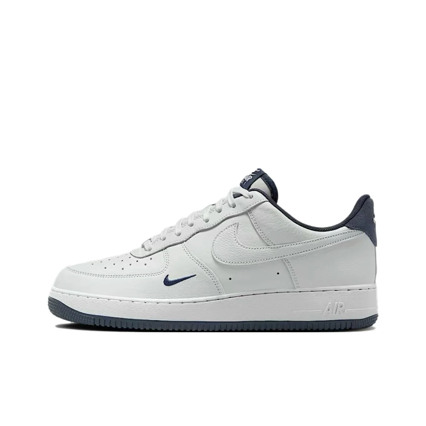 

Nike Air Force 1 Low '07 LV8 Photon Dust Obsidian HM9483-001