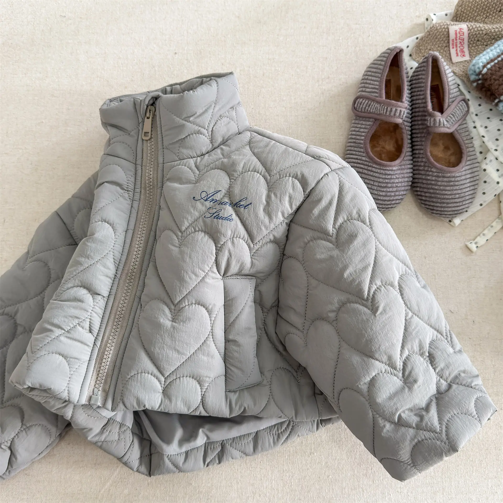 

LILIGIRL Детская одежда, новое зимнее корейское пальто для маленьких девочек, пальто с хлопковой подкладкой и капюшоном, модная куртка 2026