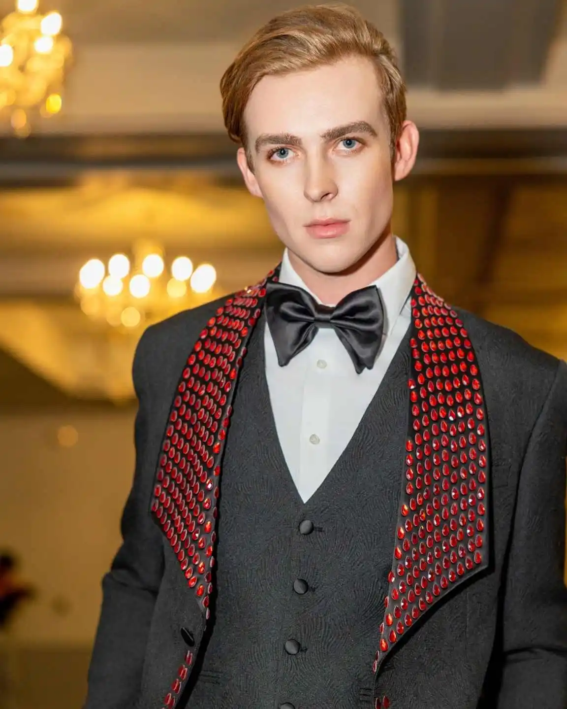 Vintage Rhinestone Men Suits For Wedding Shawl Lapel Tuxedos Groom Party 3 Pcs Blazer Pants Vest Party Customized Suit