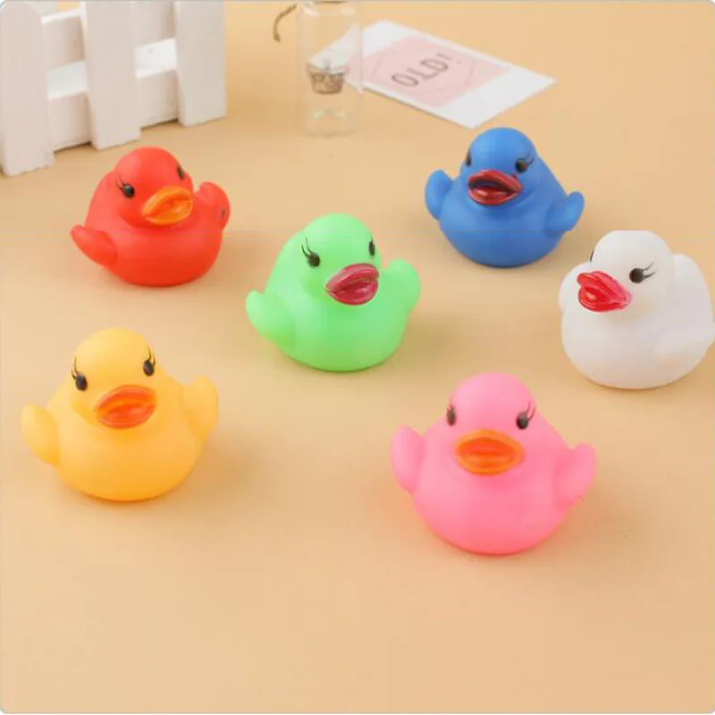 LED Sensor Luminous Duck Children Float Rubber Duck Floating In Water Flashing Little Baby Bathing Toy Automatically