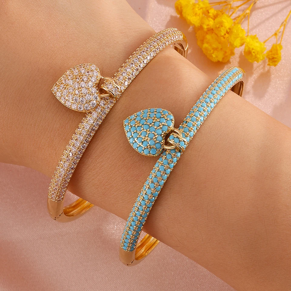 ZAKOL Boho-Armreif mit türkisfarbenem Herzanhänger für Damen, goldfarben, glänzender Zirkonia, Vintage, für den täglichen Gebrauch, Partys, Schmuck, Geschenk, modisches Accessoire. – Detail 8