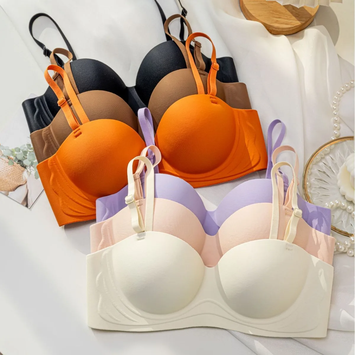 Strapless Bras Women Seamless Underwear Female Push Up Sexy Lingerie Wireless Solid Color Bras Comfort 1/2 Cup Brassiere