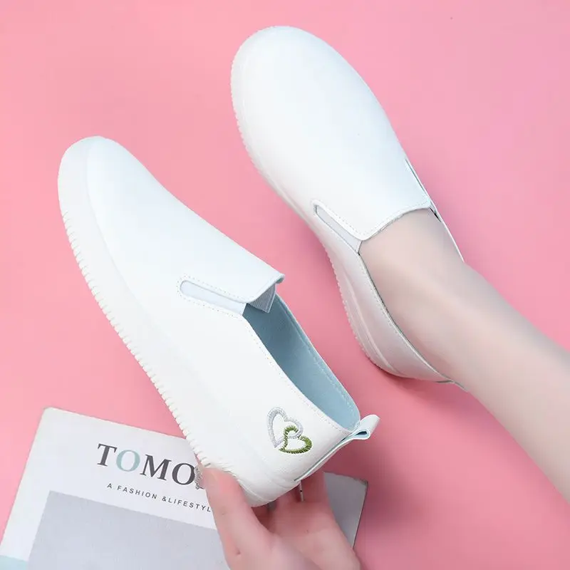 Women White Sneakers Waterproof Leather Non Slip Work Shoes Lightweight Soft Sole Nursing Casual Flat Shoes