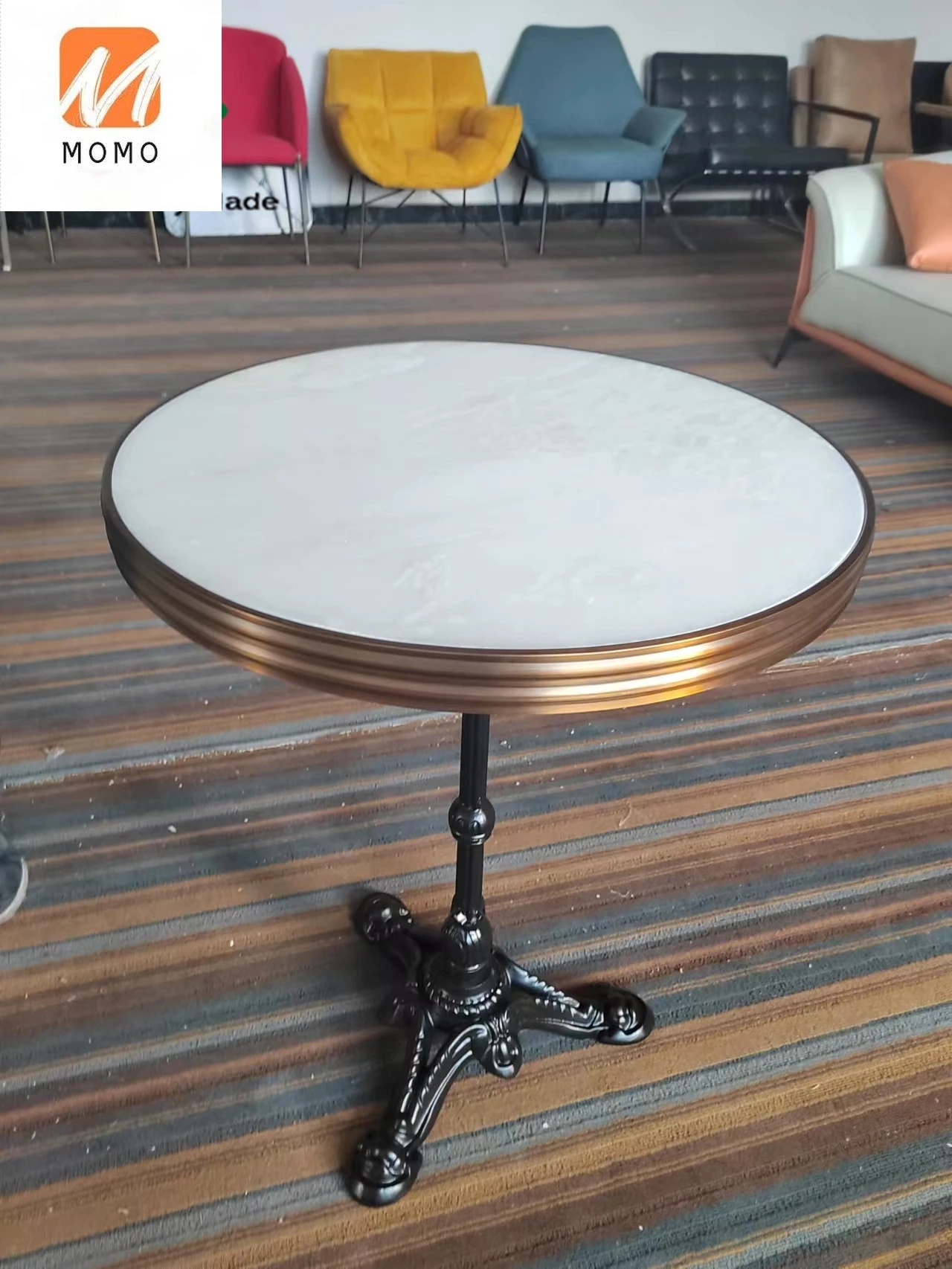 High-quality Luxury Restaurant Cafe Round Marble Top Brass Edge Sealing Iron Base Coffee Shop Dining Table