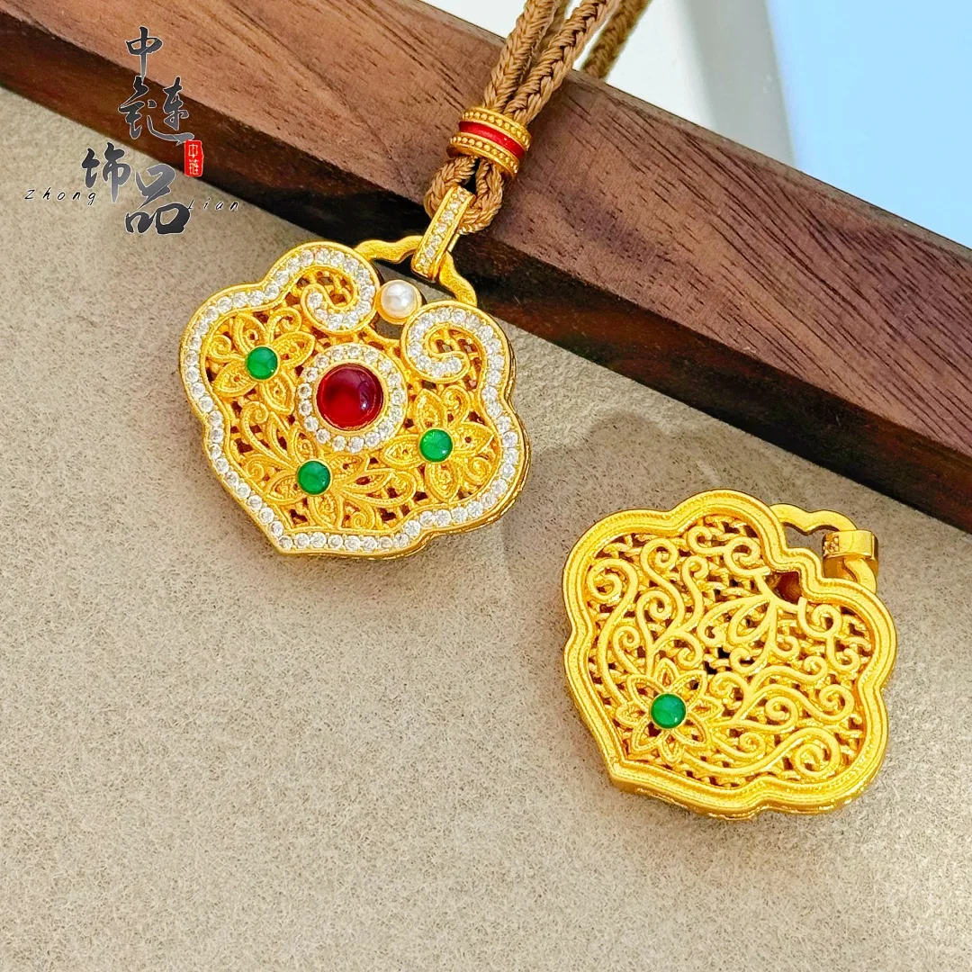 Diamond-studded filigree dragon-shaped pendant for bag decoration, new Chinese style 9999gold