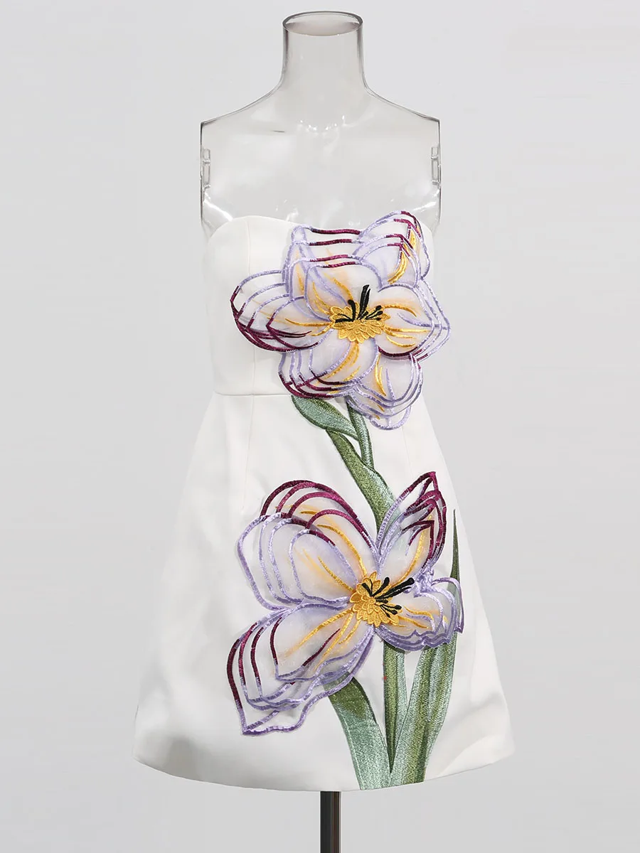 TWOTWINSTYLE Hit Kleur Afslanken Mini Jurken Voor Vrouwen Strapless Mouwloze Hoge Taille Temperamnet Jurk Vrouwelijke Mode Stijl