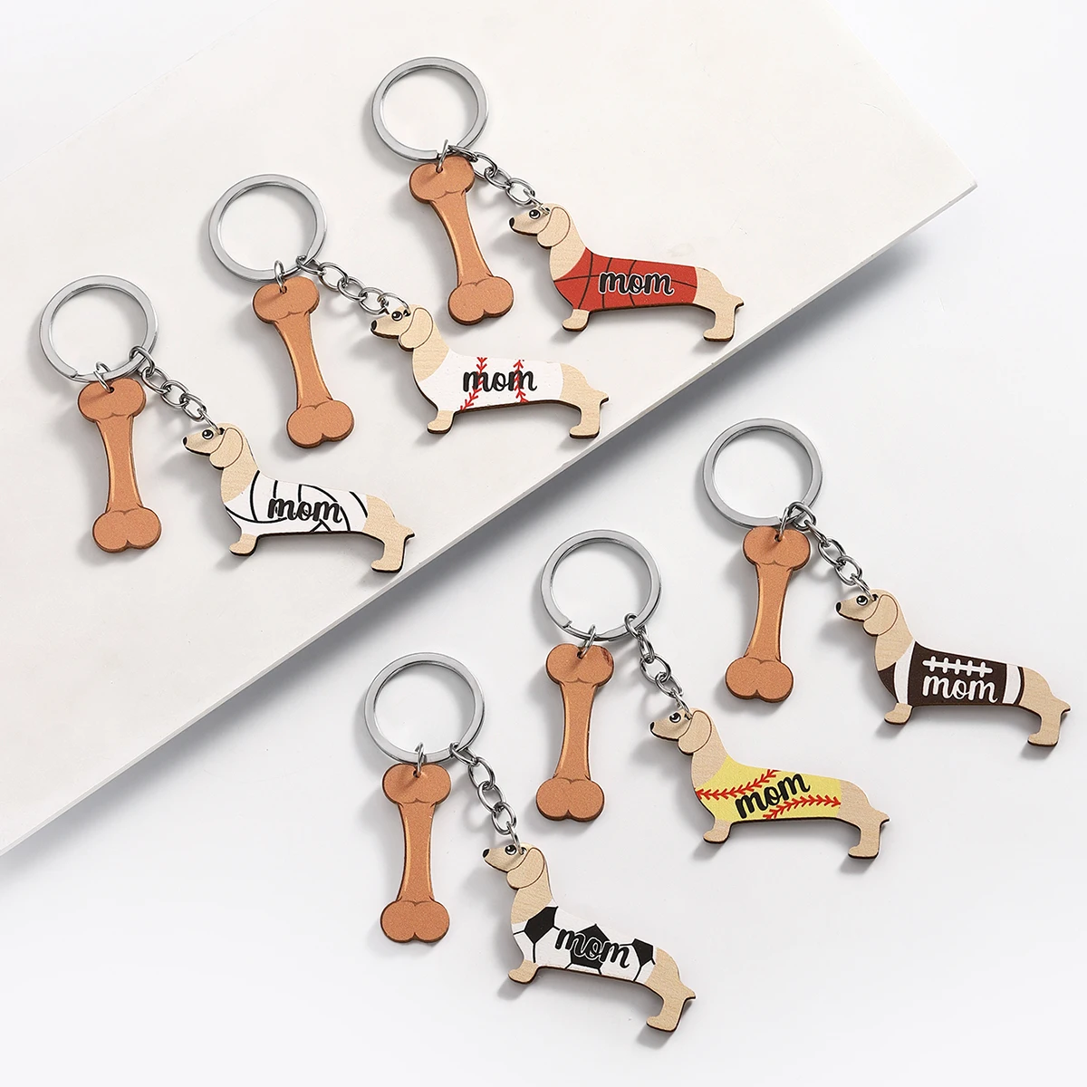 1Pc Wood Sports Series Dachshund Dog Keychain Cute Animal Key Chain Ring Bag Backpack Charm Car Key Pendant