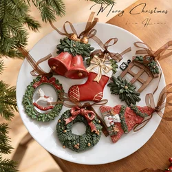 Jingle Bell Wreath Xmas Tree Charms Christmas Resin Pendant Retro Colorful Painted Ornaments New Year Party Favors Decor