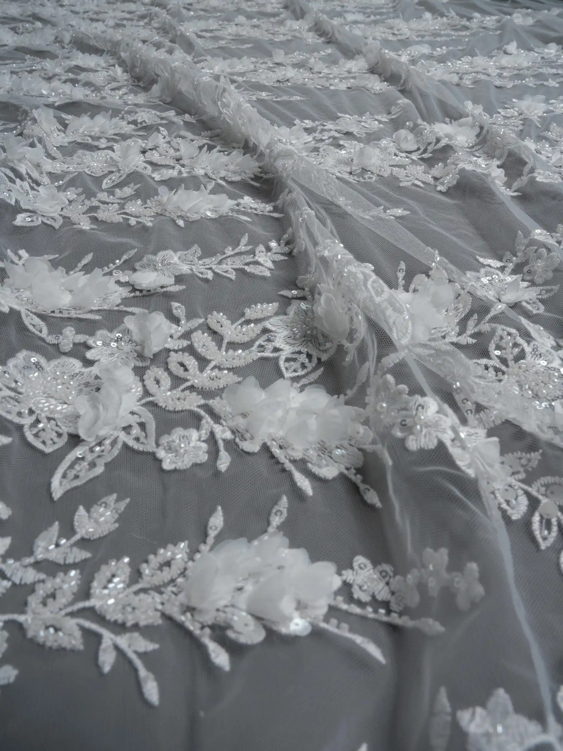 Off White Lace Fabric Sequin Embroidery Heavy Pearl Bead Embroidered Floral Petals Beaded Fabrics for Luxury Wedding Dress