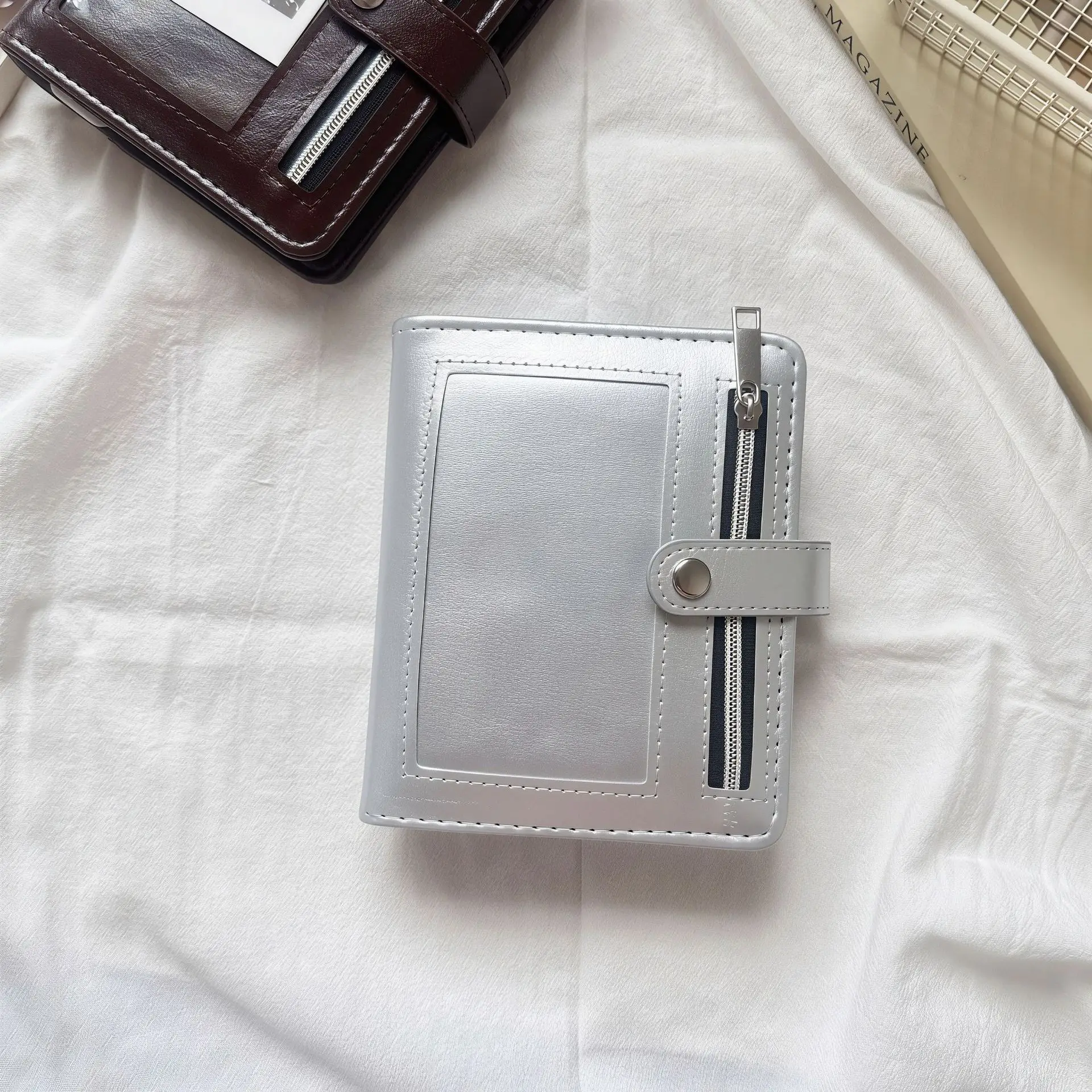 M5 Braun-Silber Weicher Reißverschluss Loseblatt Retro Tragbares Notizbuch mit 40 Innenseiten PU-Clip-On Notizbuch Loseblatt-Notizbuch – Detail 13