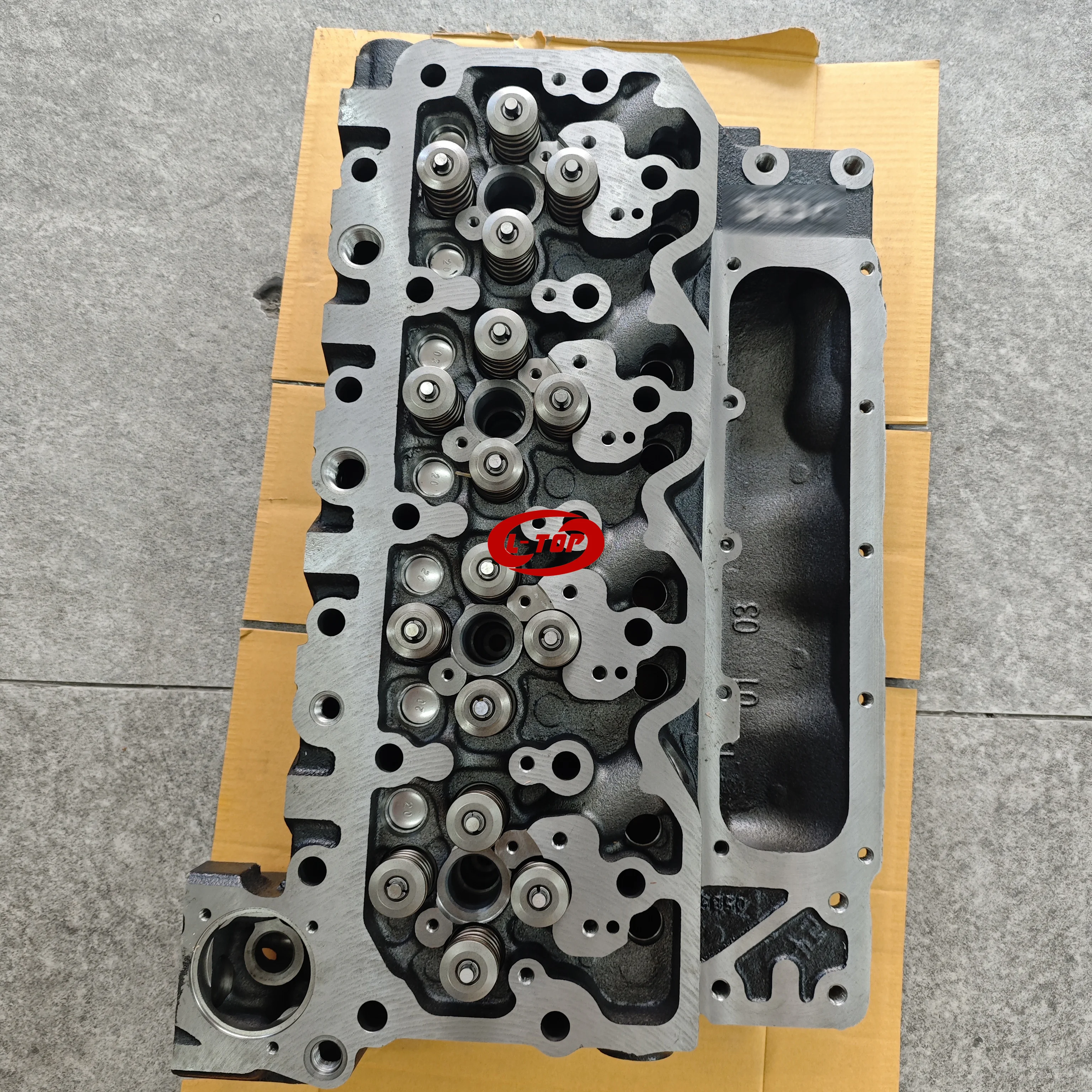 OEM Quality QSB4.5 Engine Cylinder Head Assembly 4941495 4929823 for Cummins  Engine Parts Construction Machinery
