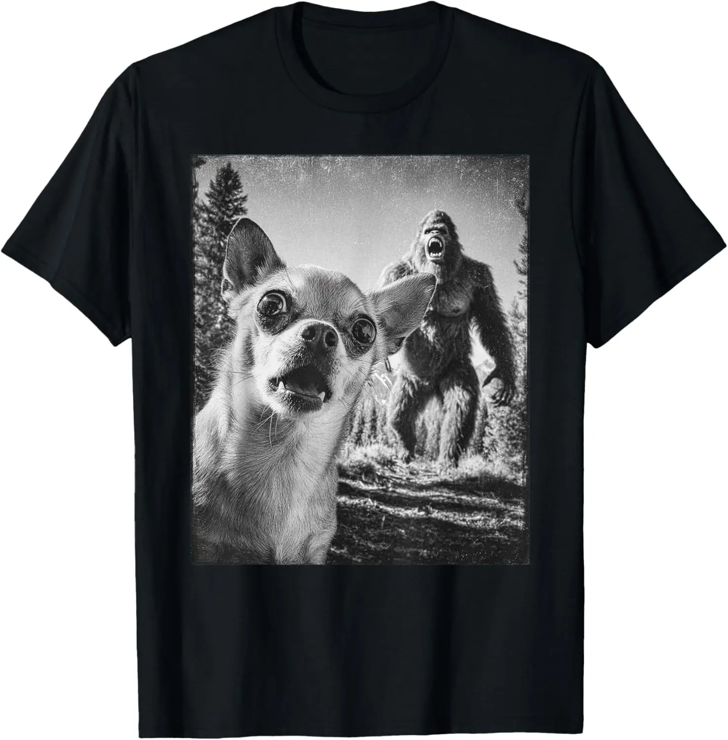 Funny Chihuahua Selfie With Bigfoot Sasquatch Cryptid Humor T-Shirt 100% Cotton Trendy Y2K Short-Sleeve Tee-Soft, Quick-Drying,