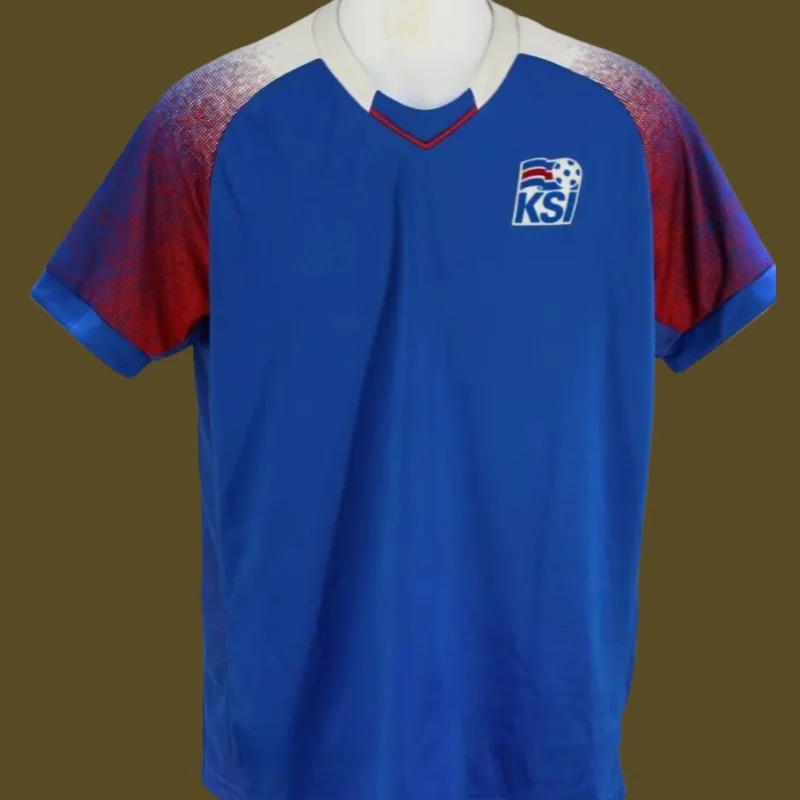 

A Trendy T-shirt Suitable for Men and Women's Sports in Summer, Breathable, Sweat-absorbent and Lightweight