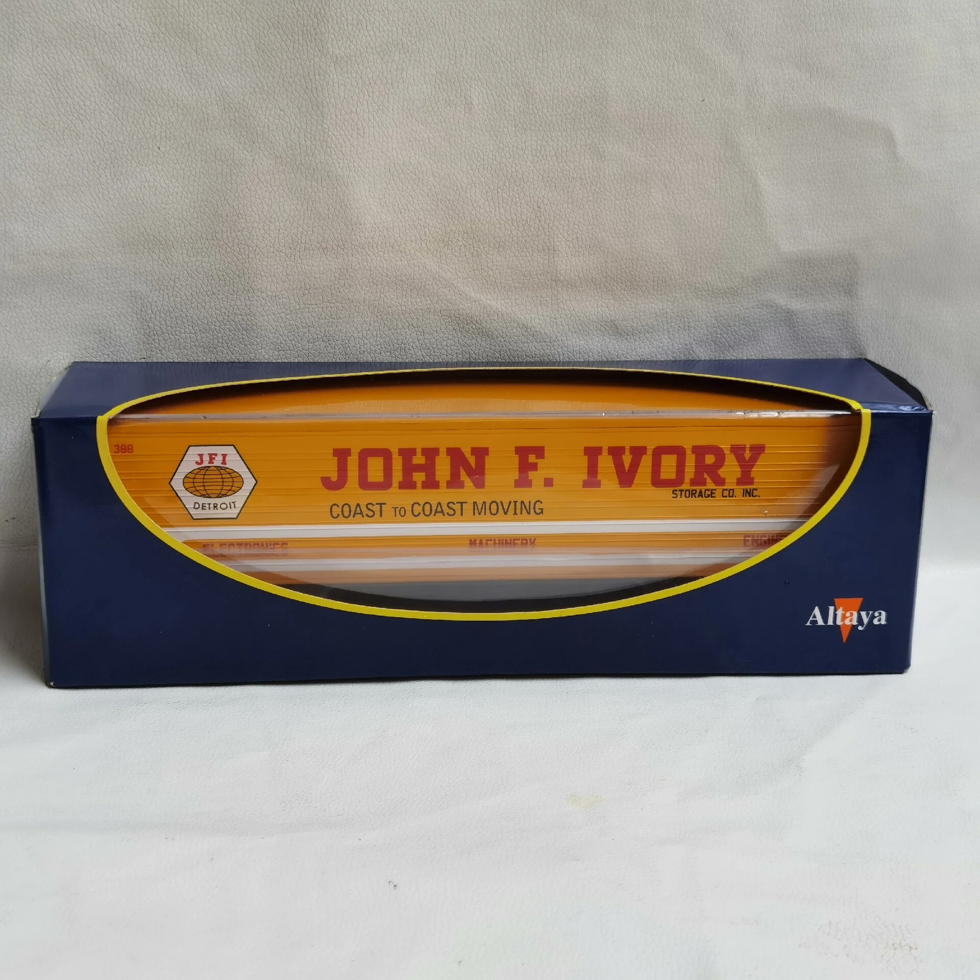 

Литой под давлением IXO масштаб 1/43 контейнерный грузовик пластиковая модель автомобиля Коллекционная игрушка подарок сувенир дисплей орнамент