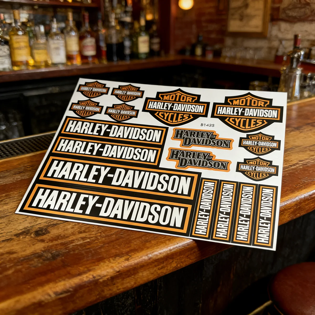 

Harley Davidson Universal Fit Vinyl Sticker Motorcycle Helmet Tank Decal Kit