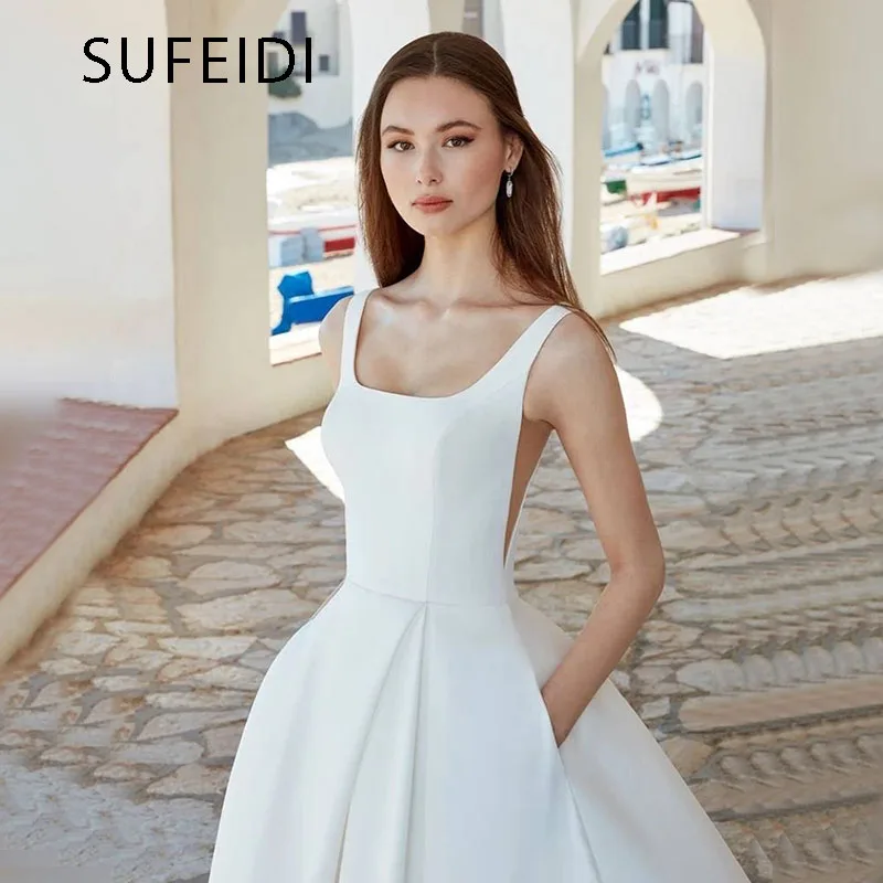 Beautiful 2024 wedding dress square neck satin fabric sleeveless backless elegant  wedding dress