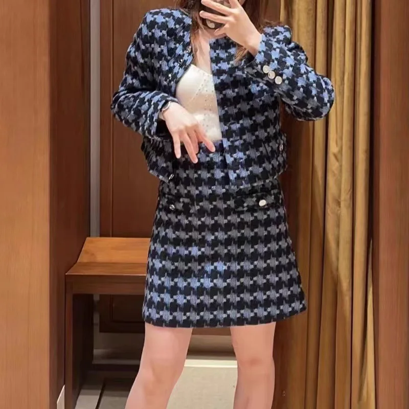 

2025 women's blue vintage two-piece suit tweed jacket or slim high waist skirt