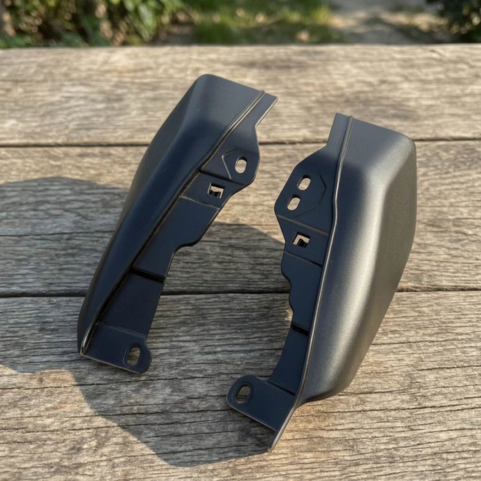 Motorcycle Heat Shields Bolt-on Motorcycle Deflector Covers Easy to Install Insulated for Motorcyclists, Road Touring