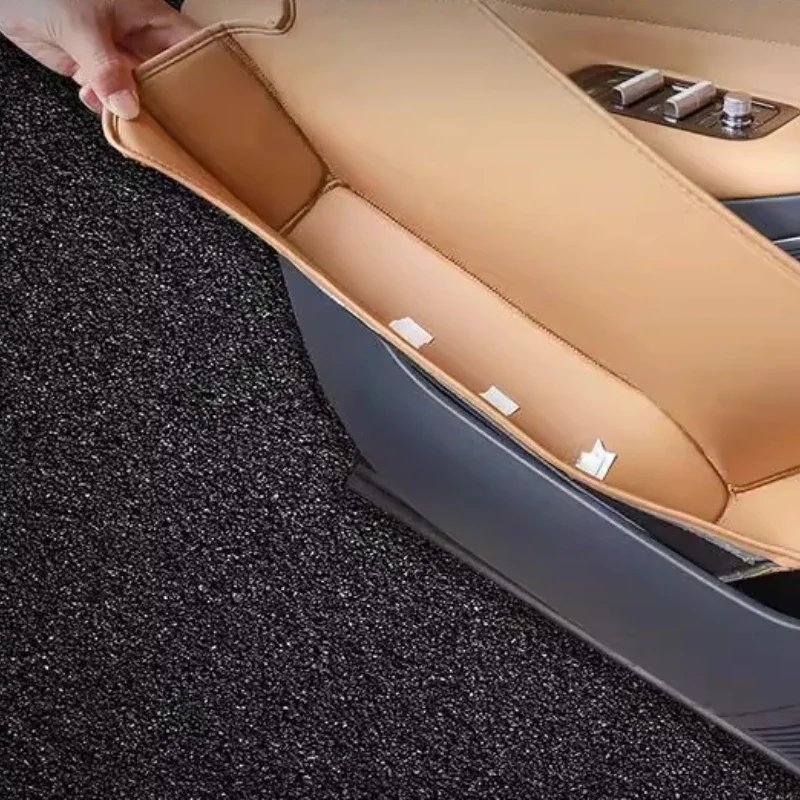 

For GEELY GALAXY STARSHIP 7 EM-i Door Storage Pocket Special Waterproof Door Slot Protective Pad Storage Box Car Accessories