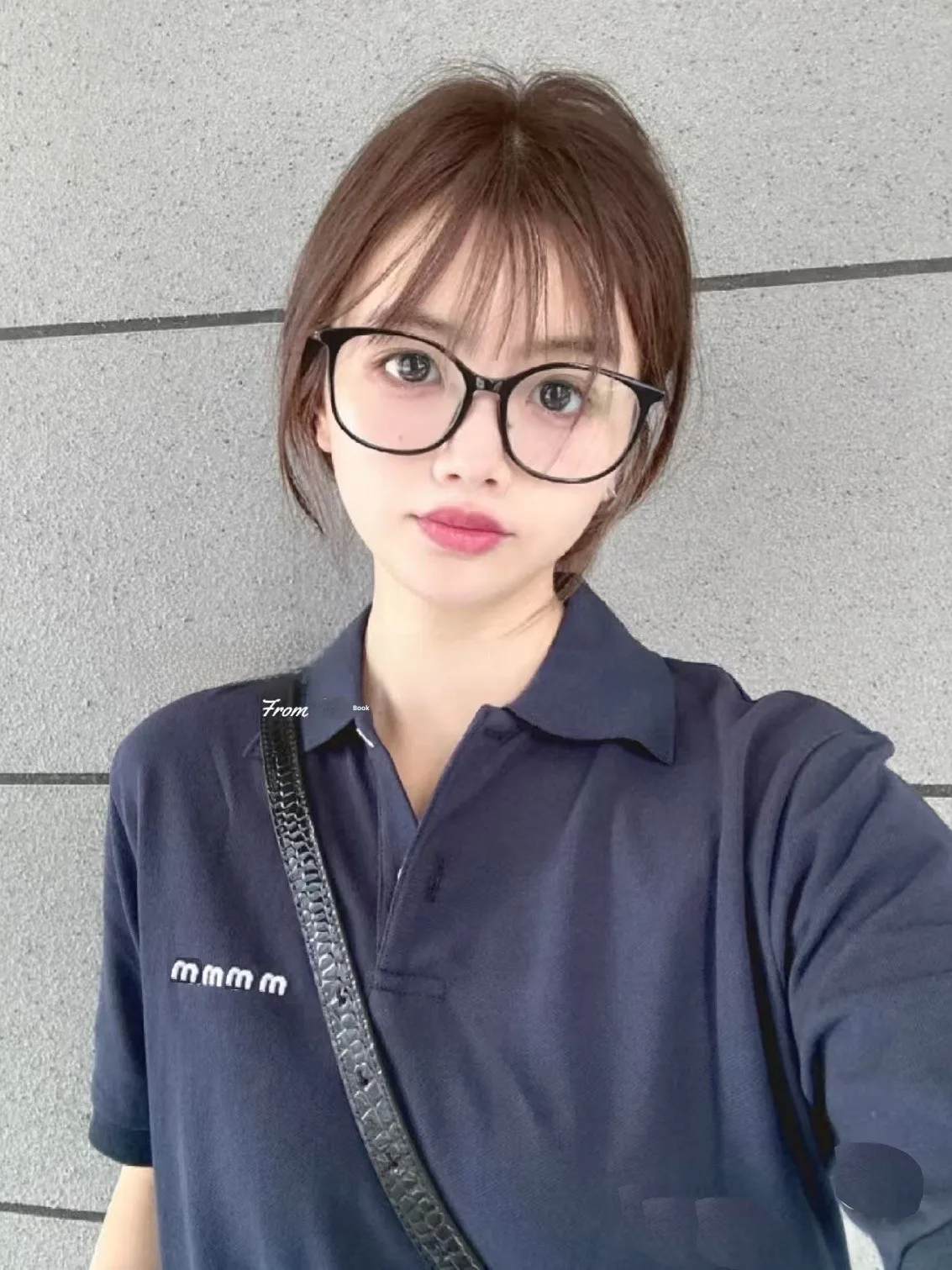 

High-End Women's Cotton irt ort Sve Embroidered Miu Sle Miss Rich Pure Cotton T-irt Summer Faion Top