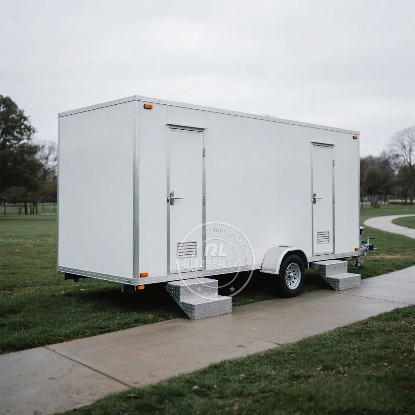 DOT Certification Mobile Toilets Outdoor Customized Size Portable Mobile Restroom Trailer Portable Toilet