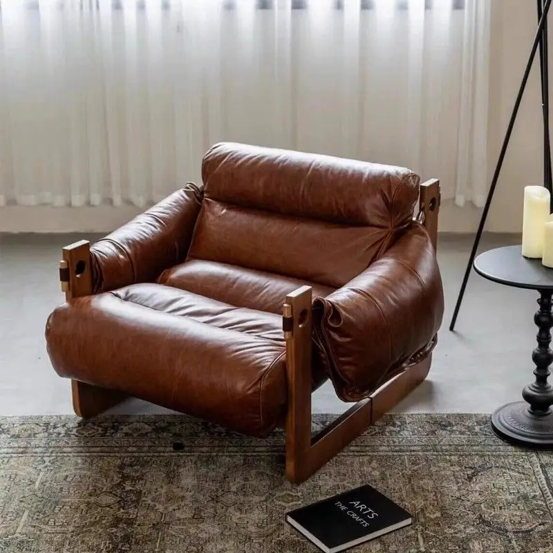 

Single sofa chair, antique leather sofa in the living room