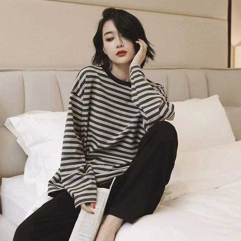 New Ladies Spring And Autumn Pajamas Two Sets Of Long-Sleeved Long Pants Loose Version Comfortable Leisure Striped Homewear Suit