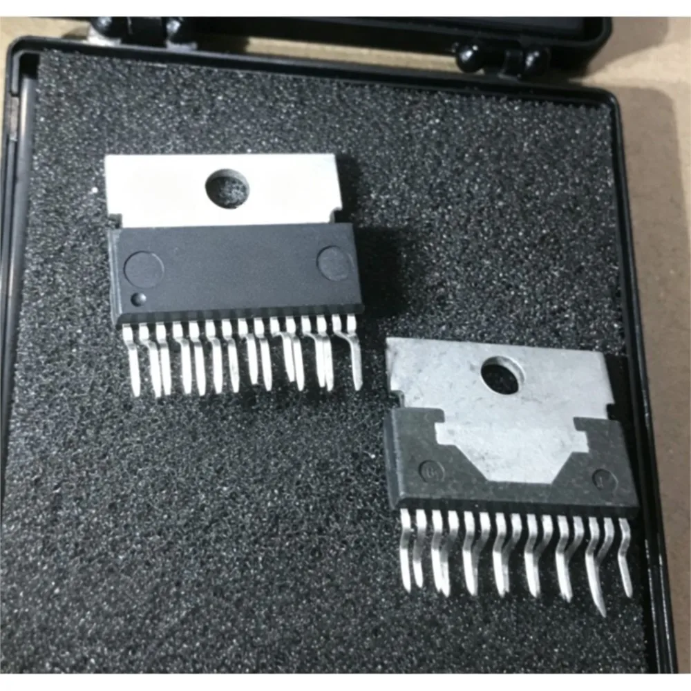 5PCS 42827 M82334G-11 DE56300CA3DLC TLE4263GM TLE4263 IR2102S IR2102 UDA1355H UDA1355