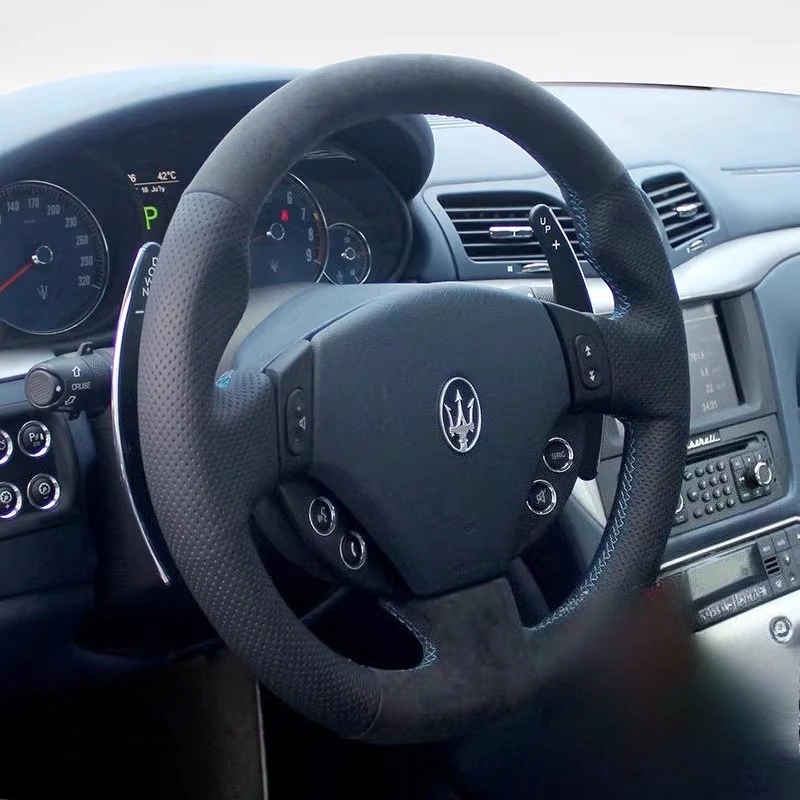 

100% подходит для Maserati GranTurismo GT GTS, сшитый вручную, из натуральной кожи, замши, нескользящий чехол на руль автомобиля