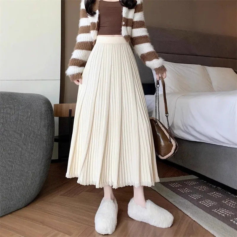 

Knitted Fringed Half Women Autumn Winter New Style Slender Elegant High-waisted Wide-swing Umbrella Skirt Woolen Mid-length