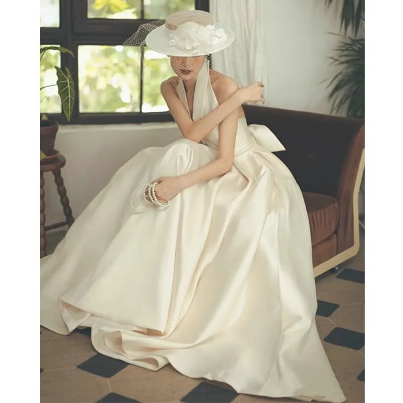 

Атласное легкое свадебное платье, новый стиль, с висячим вырезом, глубоким v-образным вырезом, темпераментное длинное сексуальное обручальное платье без рукавов с открытой спиной