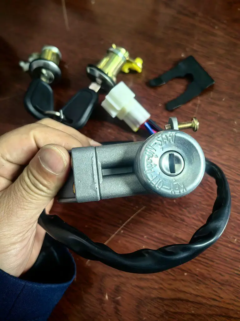 Crane accessories, Qixing cab ignition lock 20G cab electric lock, start lock