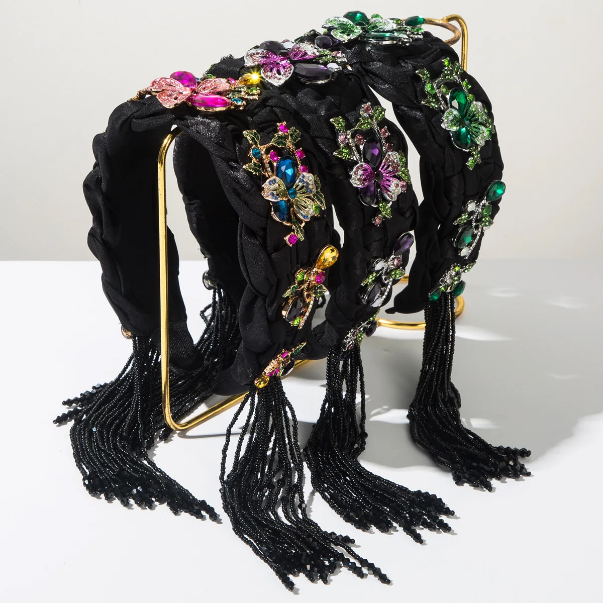 

New Chinese style national style hand-woven twist fringed headband with diamonds butterfly accessories retro fashion banquet hai