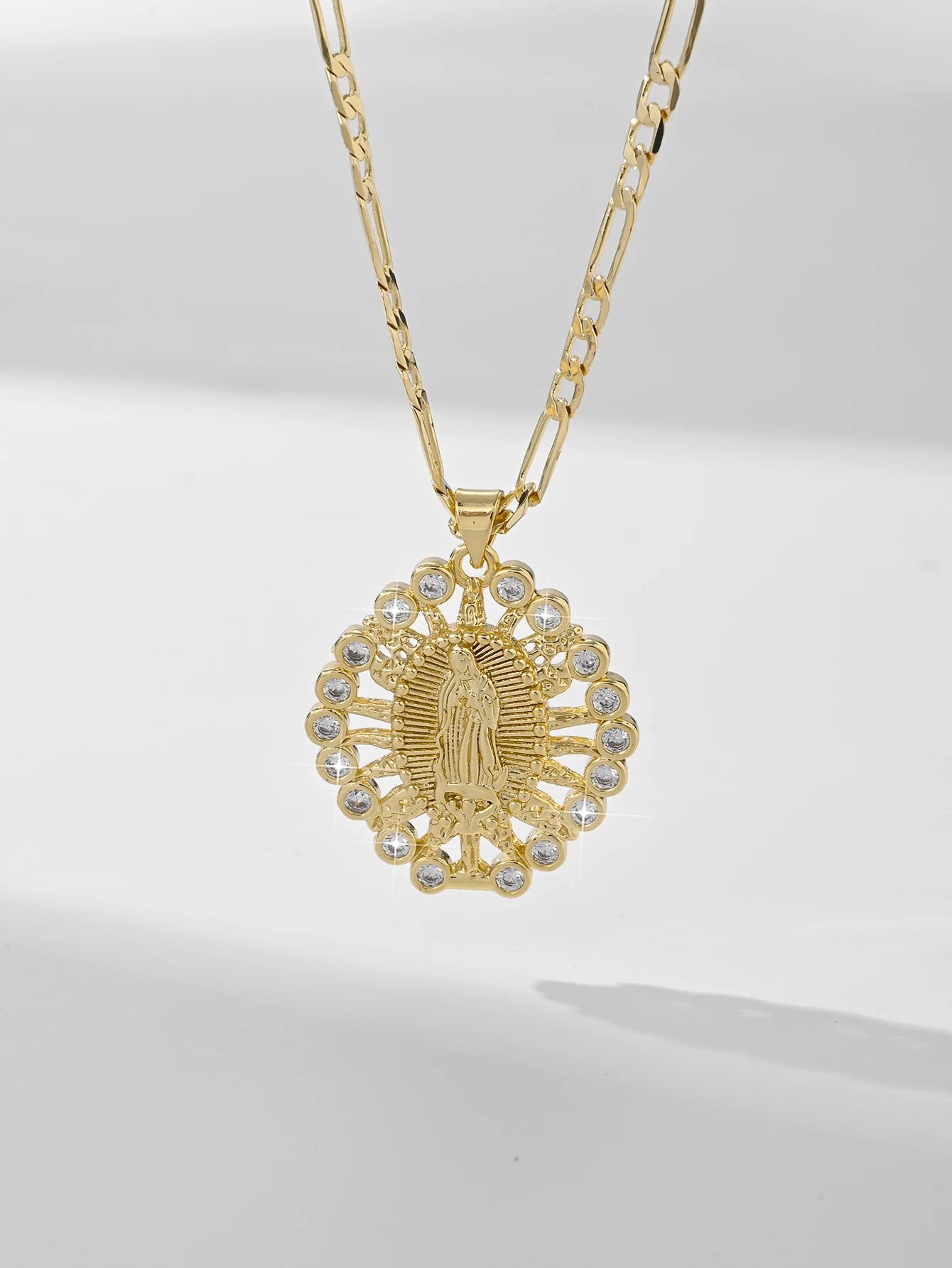 

Virgin Mary Pendant Necklace 14k Gold-plated Pendant Catholic Christian Faith Blessing Jewelry Easter Gift for Women Necklaces