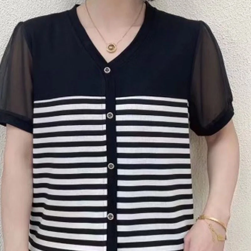 New Women's Summer Contrast Color Stripe V-Neck Button Spliced Gauze Short Sleeve Fashion Loose Casual Versatile T-shirt Tops