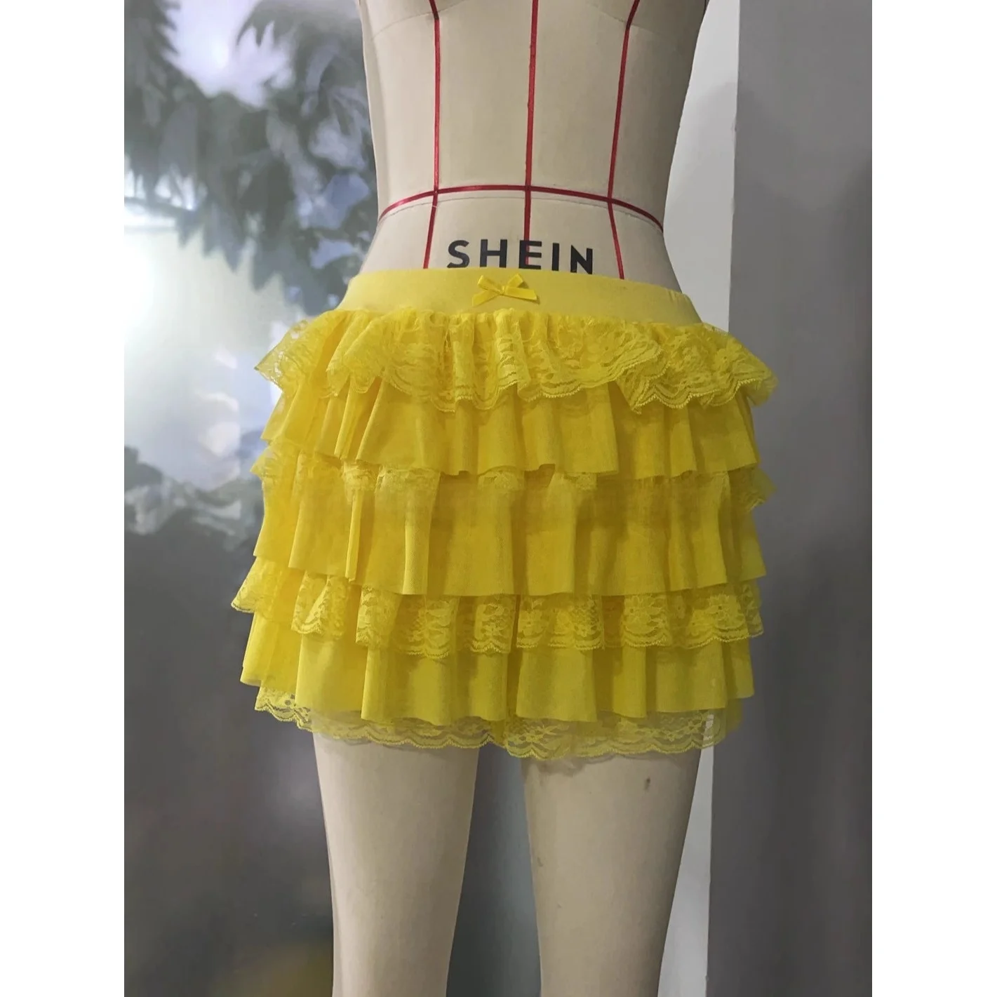 Sexy Beach Wave Ruffle Pure Color Multi-layer Cake Shorts Skirt Pants New Arrival Women's Fashion Spring Summer Autumn