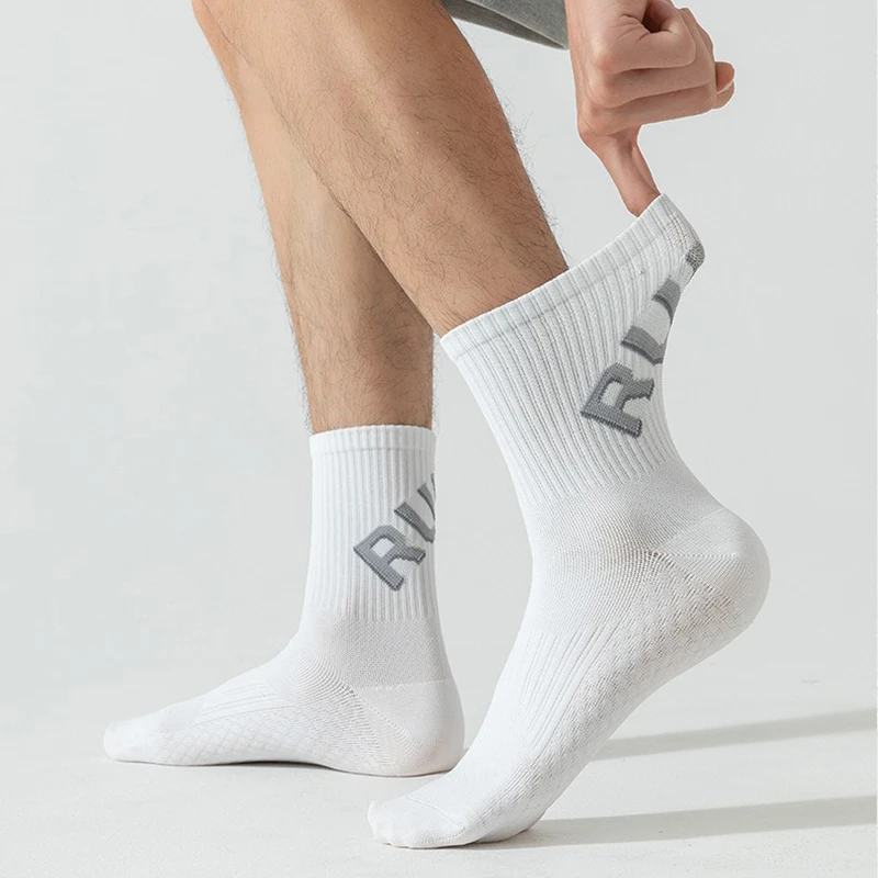 Chaussettes de course unisexes à séchage rapide pour hommes et femmes, tube moyen, sports de plein air Marthon, vélo, équitation, fitness,